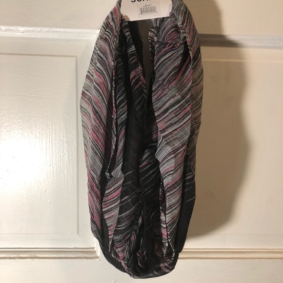 Infinity scarf - Picture 3 of 4